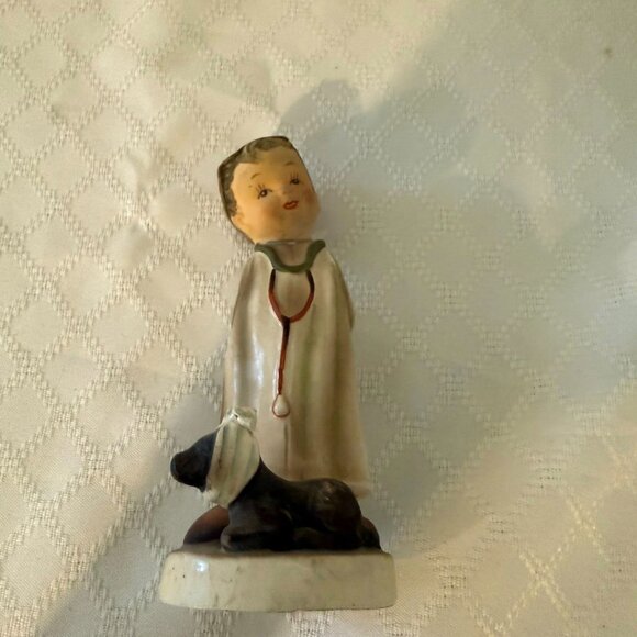 Vintage Napco "Little Vet" SH1B Ceramic Figurine - Picture 2 of 5
